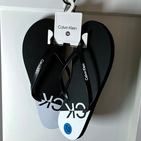 •NEW• Calvin Klein CK Men’s Flip Flops in Black & White - Picture 2 of 9
